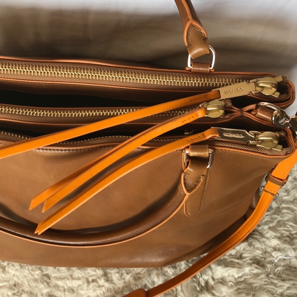 Coach Borough Bag - Medium Size - Picture 2 of 6